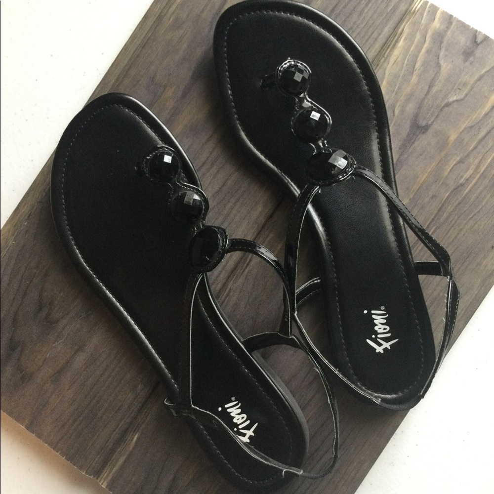 Sandals with gems